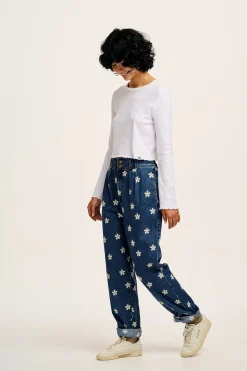 Lucy & Yak Addison - Tapered Denim Jeans in Mid Wash with Daisy Embroidery Hot