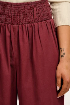 Lucy & Yak Alexa - Cotton Trousers in Merlot Red Best