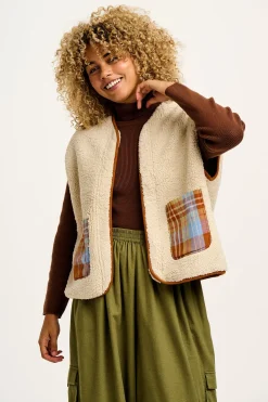 Lucy & Yak Aubrey - Borg Fleece Gilet in Ecru & Brown Fashion