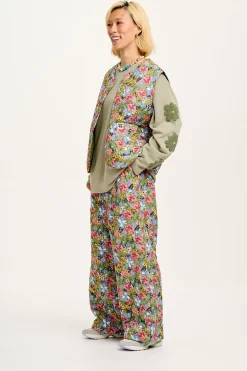 Lucy & Yak Chester - Quilted Cotton Trousers in Elsinore Floral Print Fashion