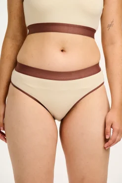 Lucy & Yak Cora - Cotton & Bamboo Bikini Pant in Ecru Fashion