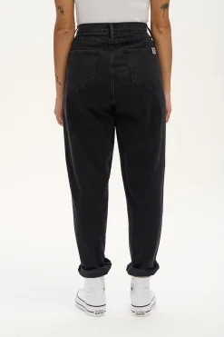 Lucy & Yak Dana - Mom Denim Jeans in Washed Black Online