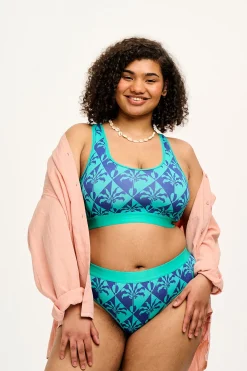 Lucy & Yak L.E. Iona - Racer Back Cotton & Bamboo Crop Top in Artist Print by Tara Khorzad Fashion