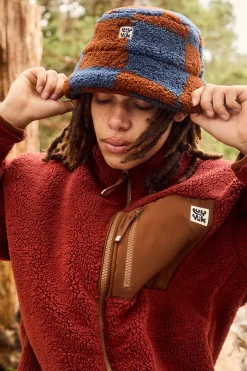 Lucy & Yak Travis - Borg Fleece Bucket Hat in Chester Check Print Outlet